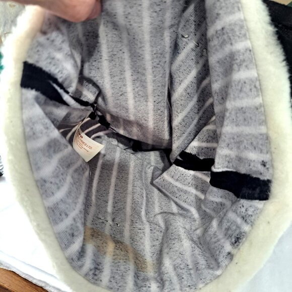 Disney Nightmare Before Christmas Jack Skellington Black White Stripe Santa Hat - Picture 8 of 8